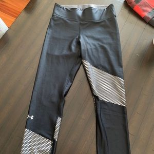 Under armour cropped leggings